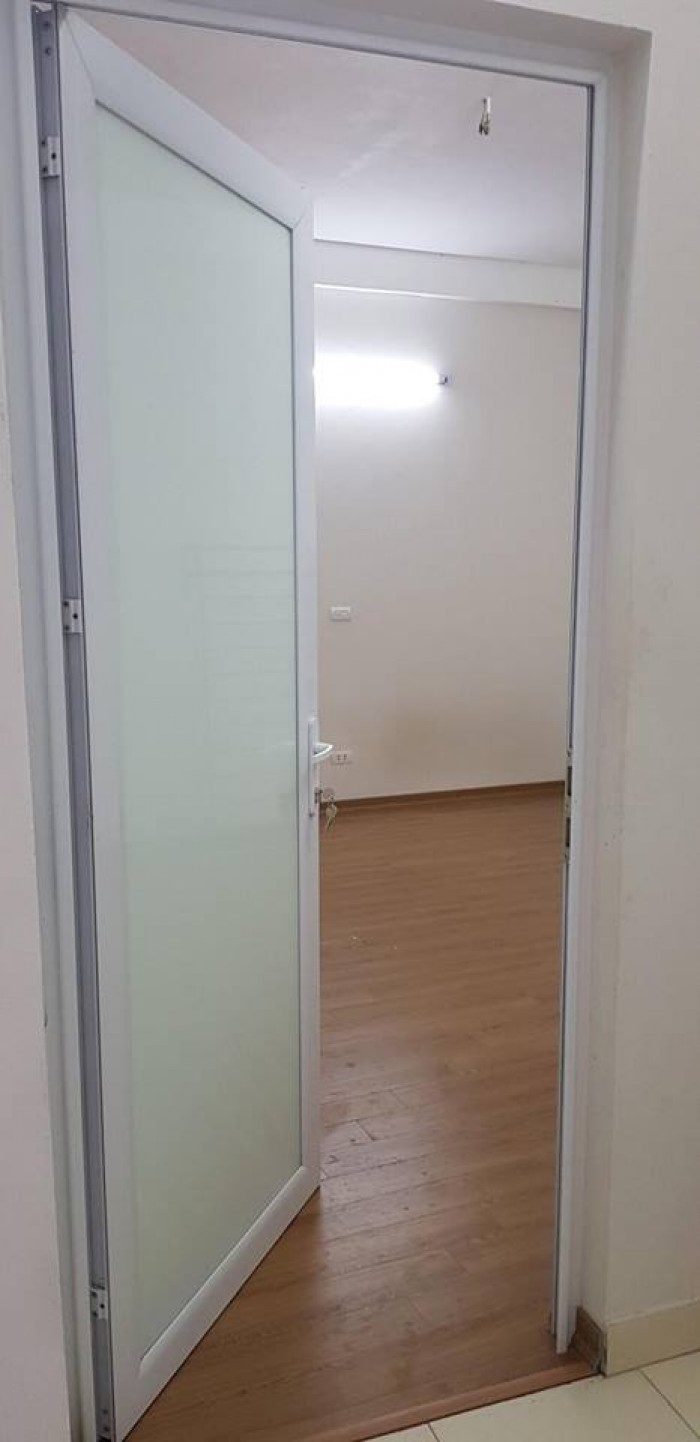 Bán nhà đẹp phố Cự Lộc (cạnh Royal City), có TL, DT 31m2 x 4 tầng, oto cách nhà 5m.