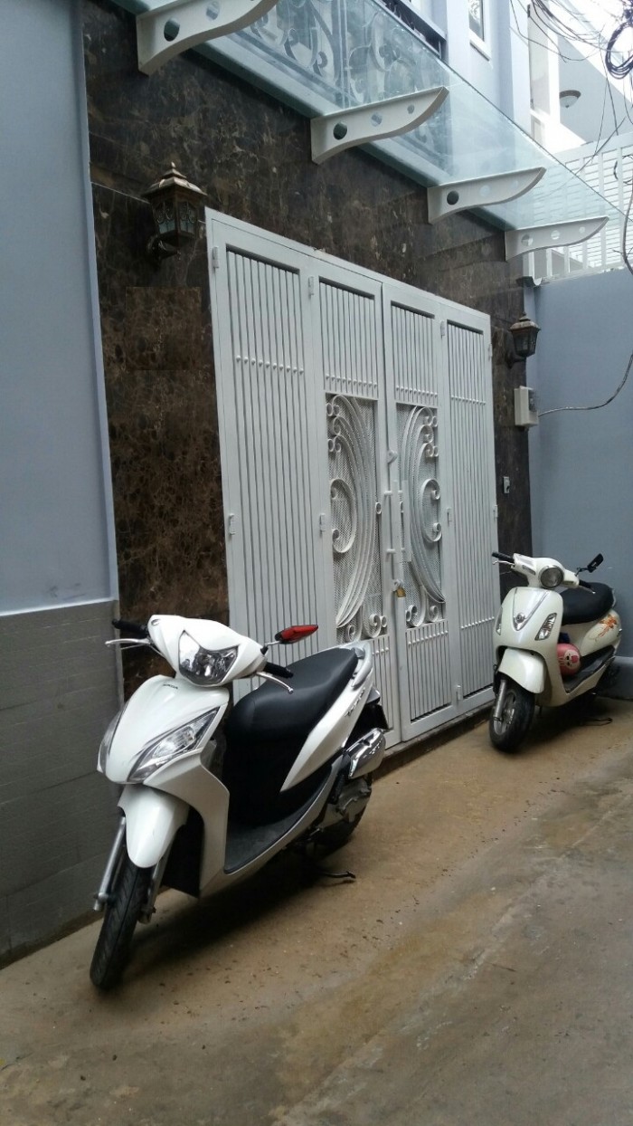 Nhà mới Nguyễn Trọng Tuyển, Dt 6*7m