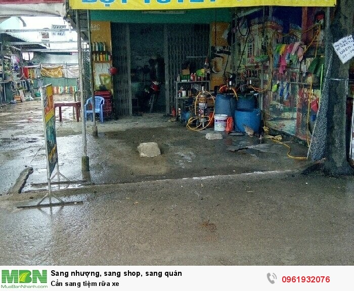 Cần sang tiệm rữa xe