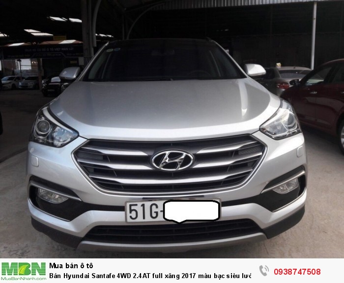 Bán Hyundai Santafe 4WD 2.4AT full xăng 2017 màu bạc siêu lướt