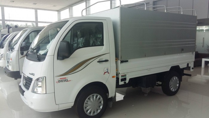 Chiếc TATA 1t2 nhập khẩu từ Ấn Độ, phù hợp nhiều mặc hàng kinh doanh