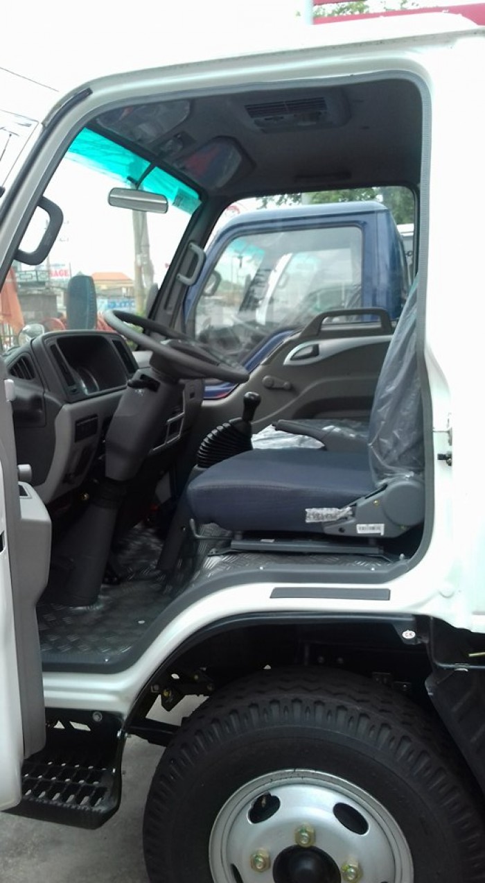 Xe tải JAC 2,4 tấn công nghệ ISUZU
