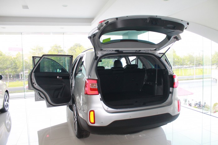 ( KIA Bà Rịa Vũng Tàu) Bán Kia Sorento 2018, bạc, hỗ trợ thủ tục ngân hàng, bảo hiểm, liên hệ Ms. Đào 0937.733.547