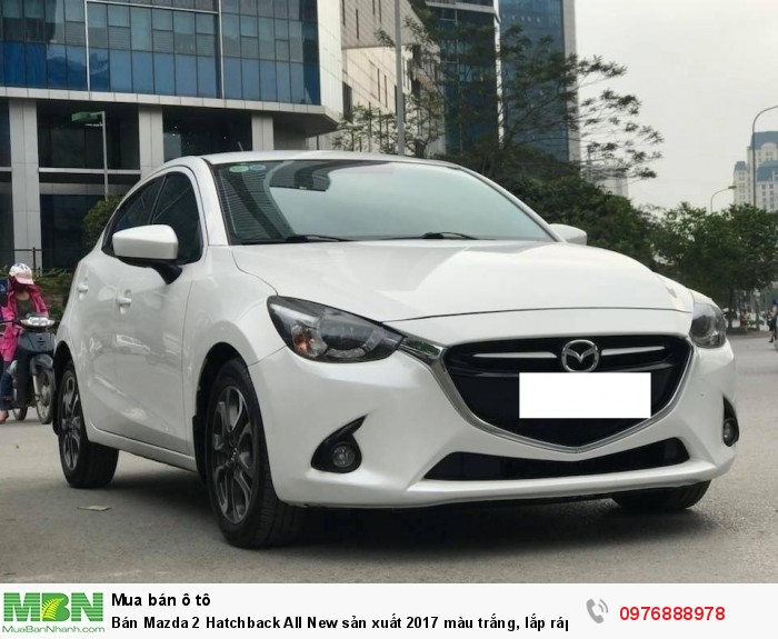 Bán Mazda 2 Hatchback All New sản xuất 2017 màu trắng, lắp ráp trong nước