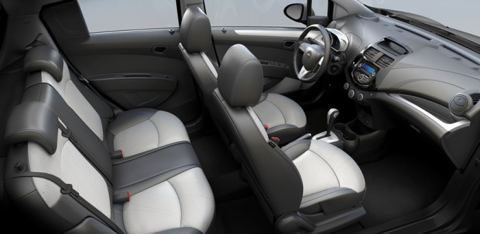 Xe Chevrolet spark 2018 50tr lấy xe giảm 40tr