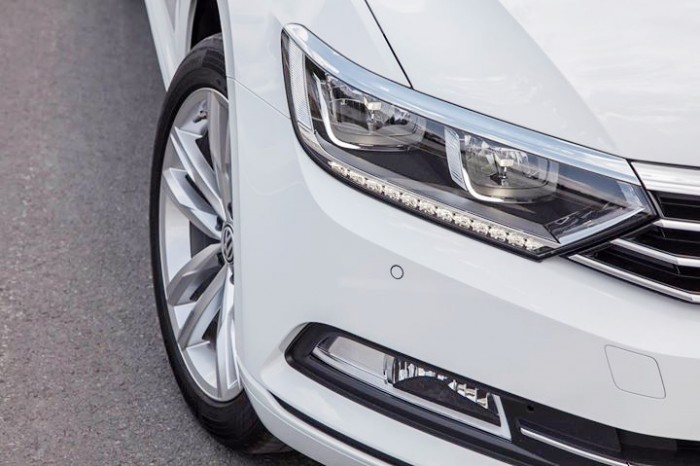 Volkswagen Passat Giá Tốt nhất, giao xe toàn quốc,Hô trợ trả góp 85%