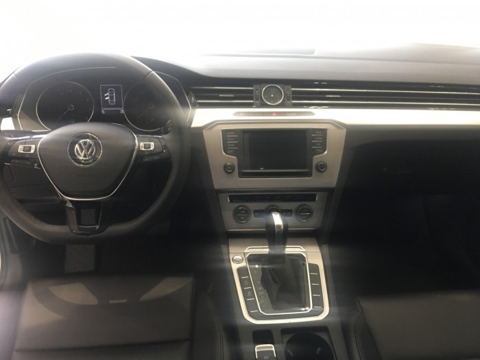 Volkswagen Passat Giá Tốt nhất, giao xe toàn quốc,Hô trợ trả góp 85%