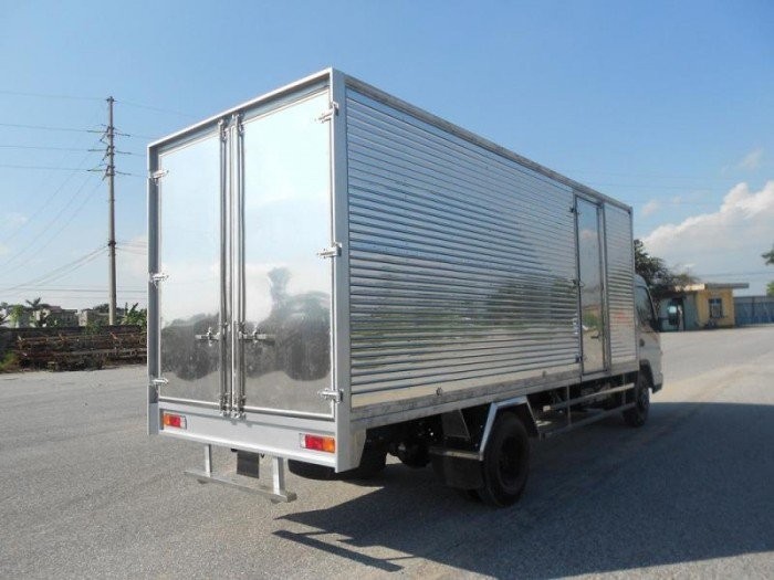 Xe tải Mitsubishi FUSO  4,5 tấn