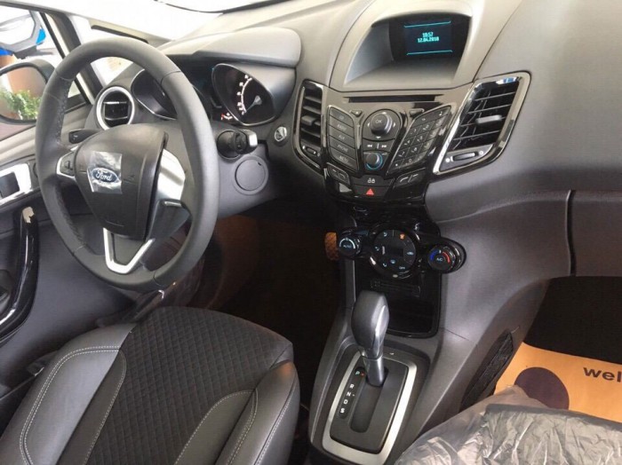 Quận 2: Ford Fiesta Titanium | Đủ màu giao ngay | Trả Trước 20%