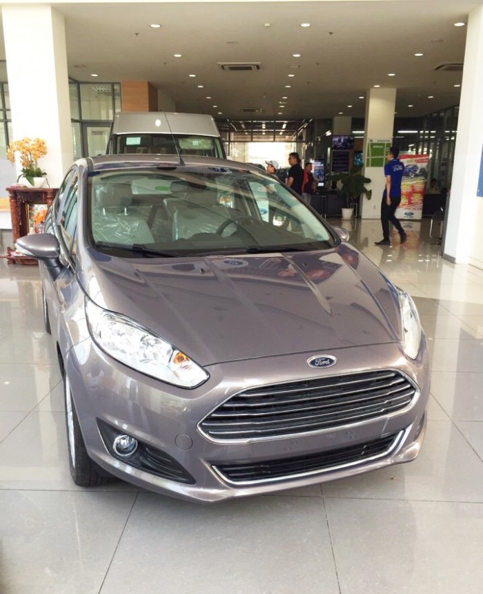 Thủ Đức: Ford Fiesta Titanium giá tốt cuối tháng | Trả trước 20% | Ngân hàng 24h