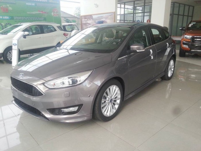 Bình Thạnh: Ford Fiesta Titanium khuyến mãi cuối tháng | Xe đủ màu giao ngay