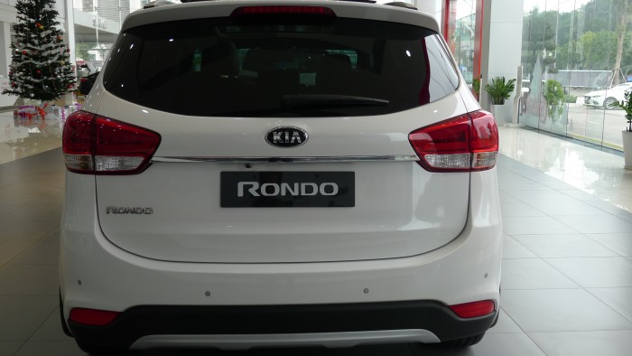 Bán Kia Rondo MT 2018 mới giá 609tr, trả góp 90%, khuyễn mại khủng mùa WORD CUP