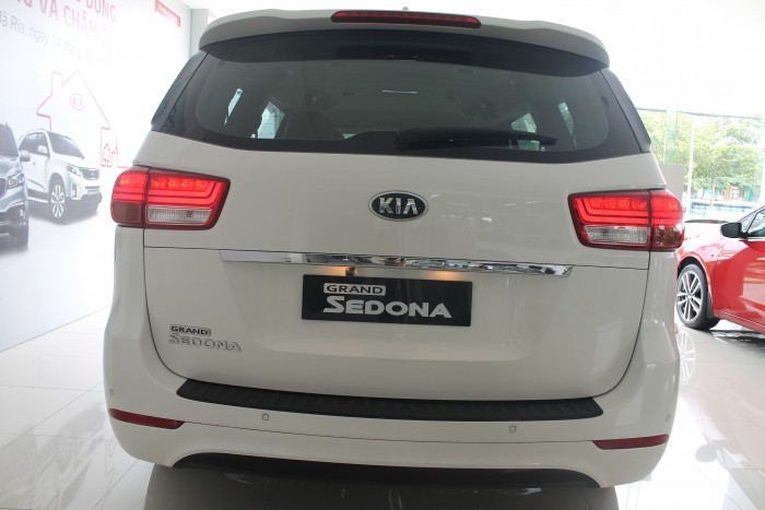 ( KIA Bà Rịa Vũng Tàu) Bán xe Kia Sedona 3.3 GAT, màu trắng, 2018, hỗ trợ đầy đủ ngân hàng, bảo hiểm