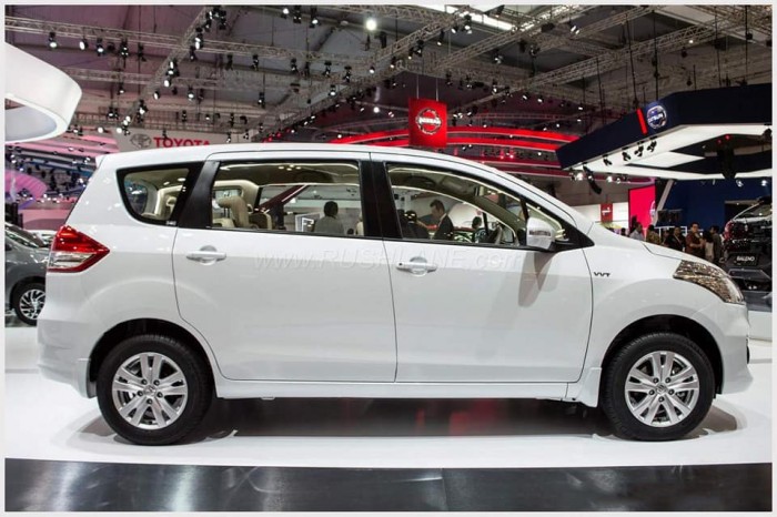Suzuki Ertiga 7 chổ (nhập khẩu nguyên chiếc từ Indonesia,tiết kiệm xăng)