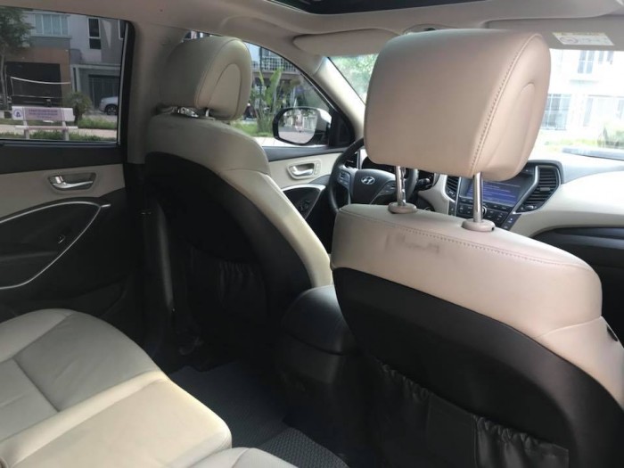 Santafe 4WD sản xuất và đăng ký 2017 chính chủ Full kịch đồ lốp sơ cua chưa hạ
