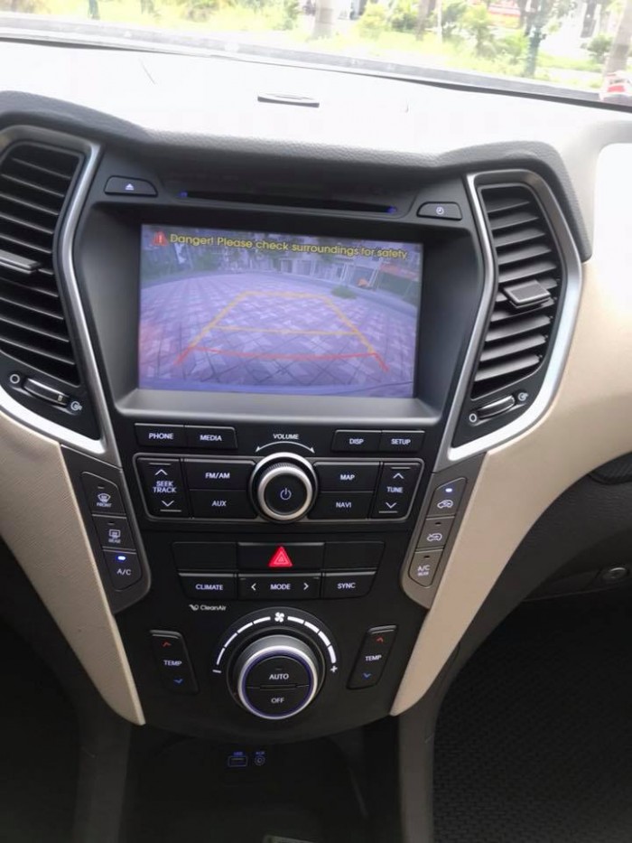 Santafe 4WD sản xuất và đăng ký 2017 chính chủ Full kịch đồ lốp sơ cua chưa hạ