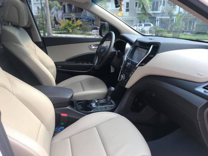 Santafe 4WD sản xuất và đăng ký 2017 chính chủ Full kịch đồ lốp sơ cua chưa hạ