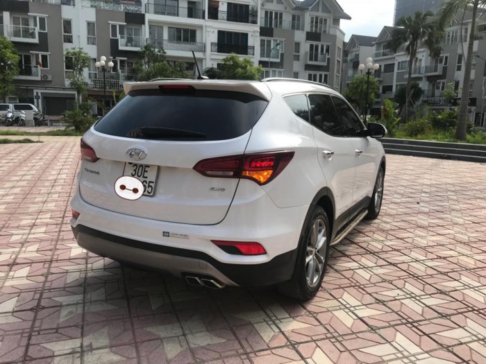 Santafe 4WD sản xuất và đăng ký 2017 chính chủ Full kịch đồ lốp sơ cua chưa hạ