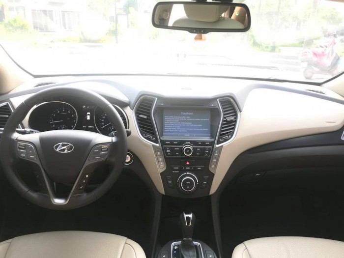 Santafe 4WD sản xuất và đăng ký 2017 chính chủ Full kịch đồ lốp sơ cua chưa hạ