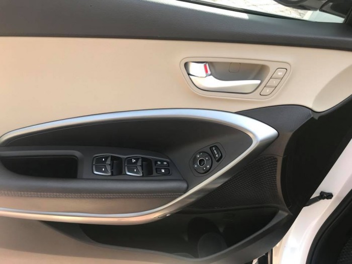 Santafe 4WD sản xuất và đăng ký 2017 chính chủ Full kịch đồ lốp sơ cua chưa hạ