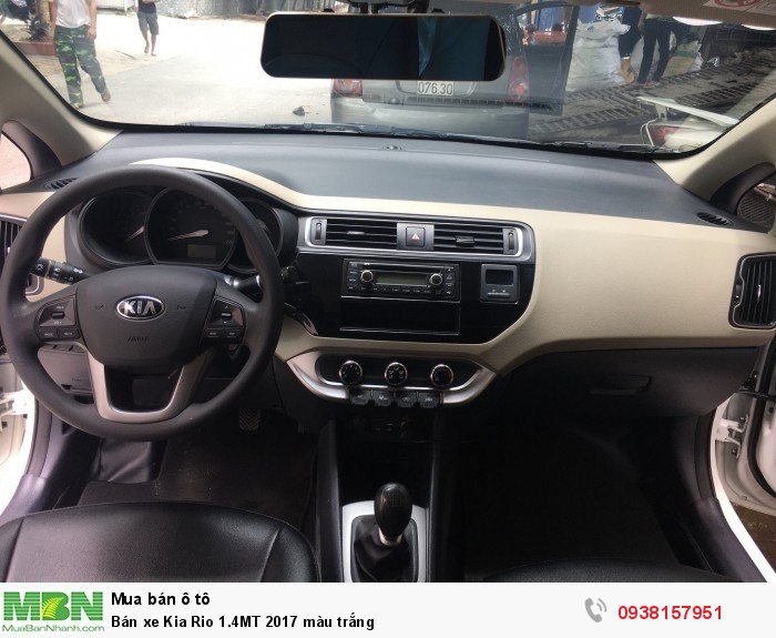 Bán xe Kia Rio 1.4MT 2017 màu trắng