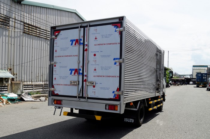 Bảng Giá Xe Isuzu 5,5t 2018 Tại Việt Nam