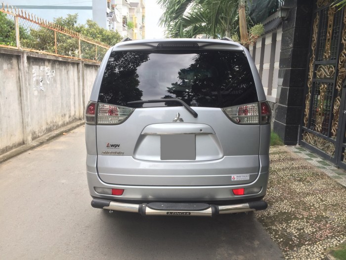 Muốn bán Mitsubishi Zinger sx 2011 màu bạc tự động xe chính chủ đẹp.