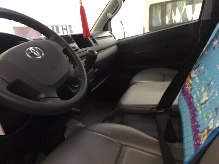 Toyota Hiace 3.0 đk 12/2016 nhập nhật máy dầu số sàn chạy đúng 32000km