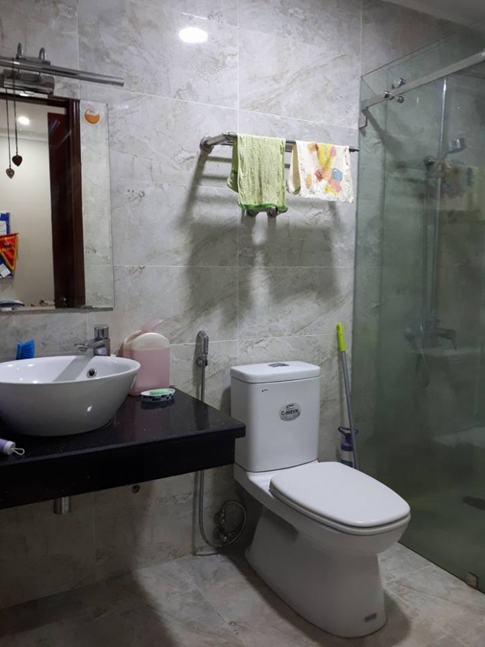 Nhà vườn gara view sông Hồng ở Tây Hồ 112m2 4 tầng 6,5 tỷ