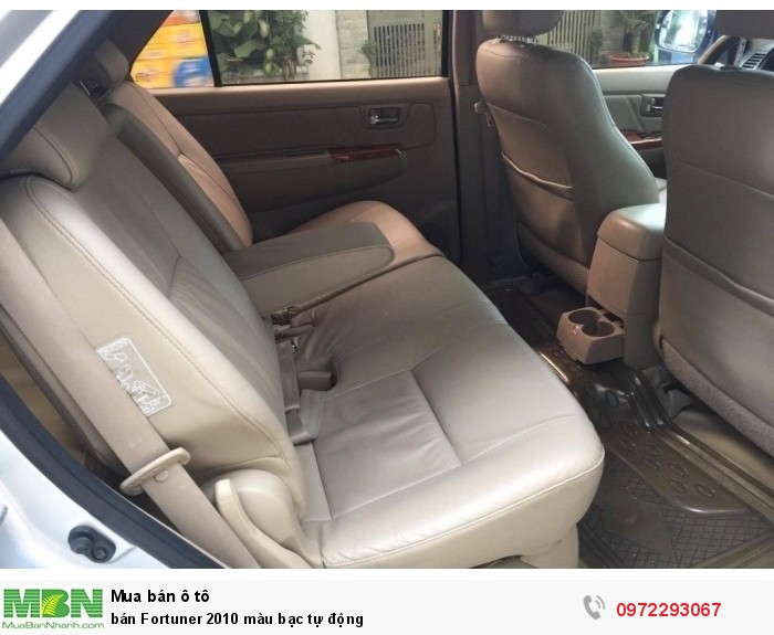 Bán Fortuner 2010 màu bạc tự động
