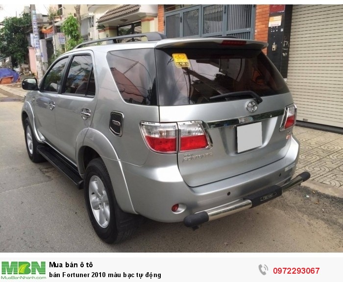 Bán Fortuner 2010 màu bạc tự động