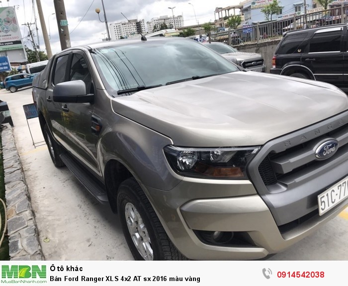 Bán Ford Ranger XLS 4x2 AT sx 2016 màu vàng