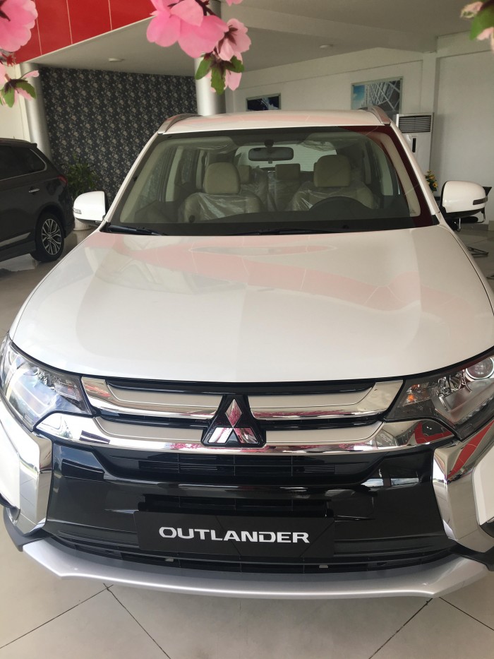 Outlander 2.0 CVT Đủ màu giao xe ngay