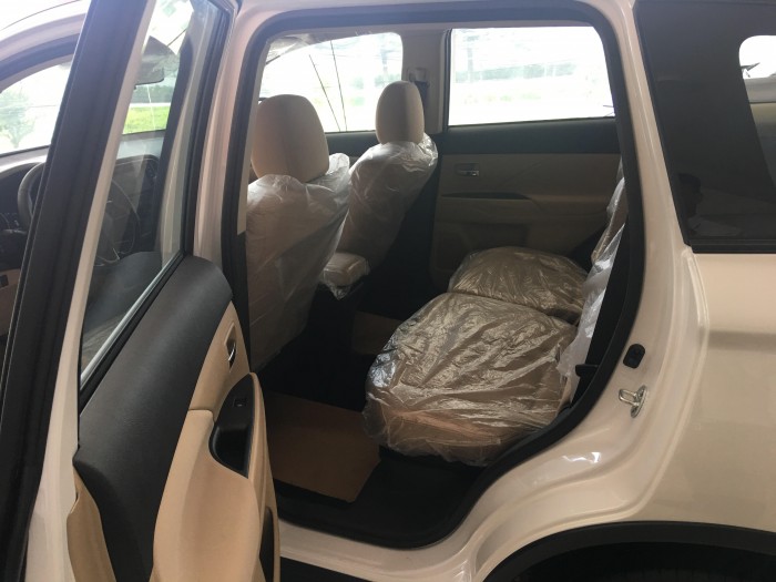 Outlander 2.0 CVT Đủ màu giao xe ngay