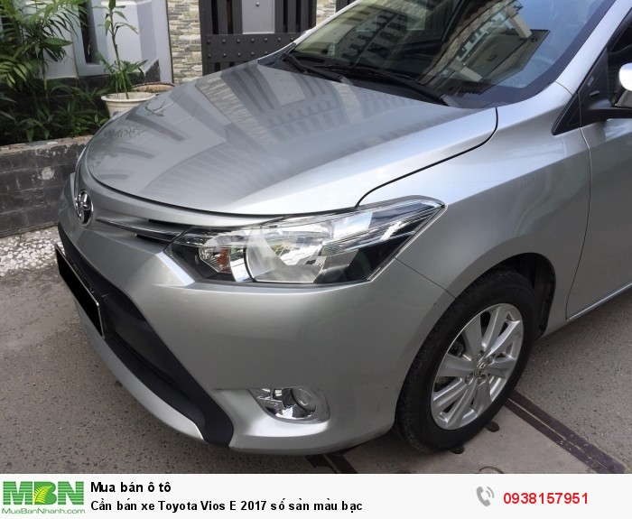 Cần bán xe Toyota Vios E 2017 số sàn màu bạc