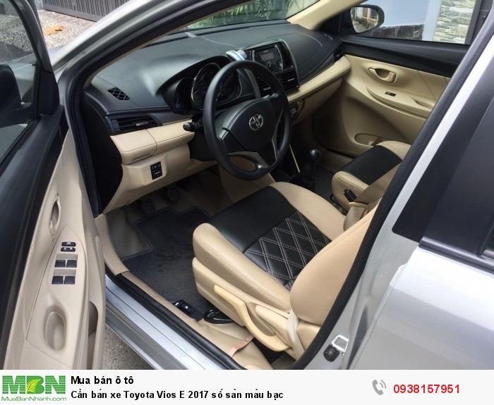 Cần bán xe Toyota Vios E 2017 số sàn màu bạc