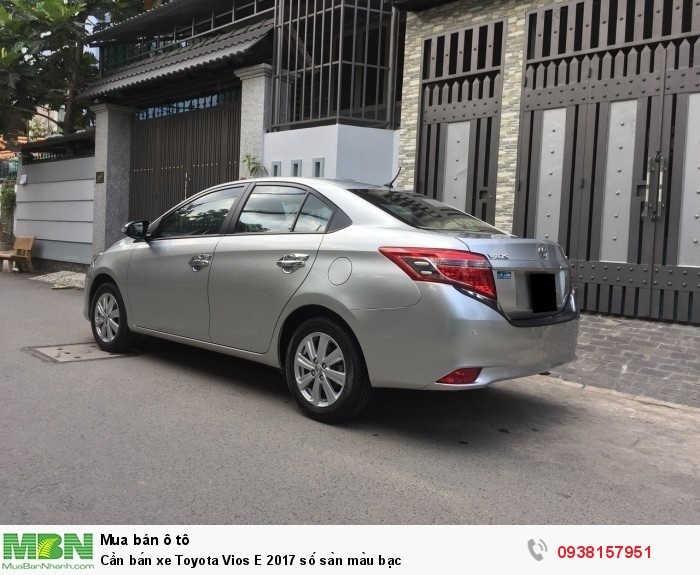 Cần bán xe Toyota Vios E 2017 số sàn màu bạc