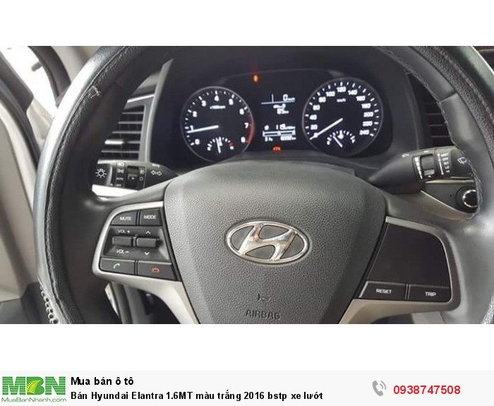 Bán Hyundai Elantra 1.6MT màu trắng 2016 bstp xe lướt