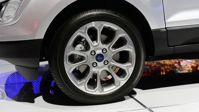 Gò Vấp: Sỡ hữu ngay 5 chỗ Ford Ecosport chỉ với 170 Triệu | Xe đủ màu giao ngay