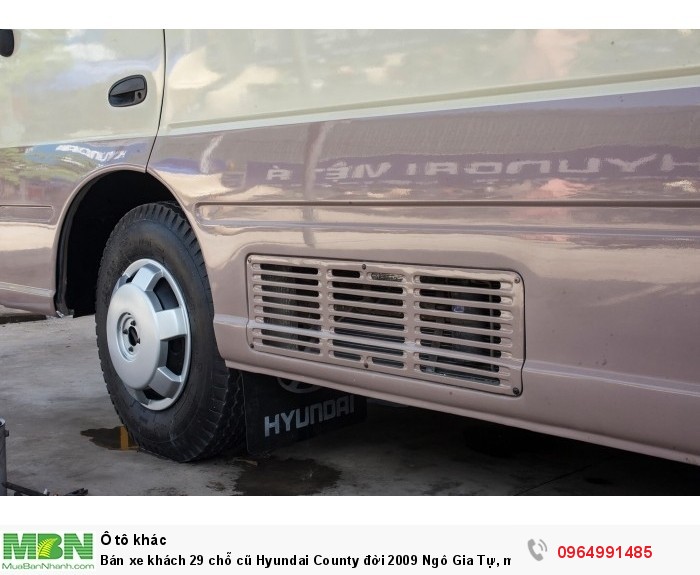 Bán xe khách 29 chỗ cũ Hyundai County đời 2009 Ngô Gia Tự, màu ghi, giá rẻ tại TPHCM