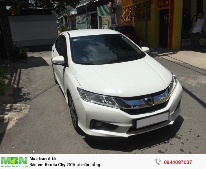Bán em Honda City 2015 at màu trắng