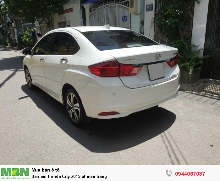 Bán em Honda City 2015 at màu trắng