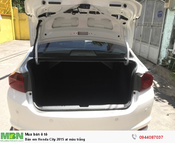 Bán em Honda City 2015 at màu trắng