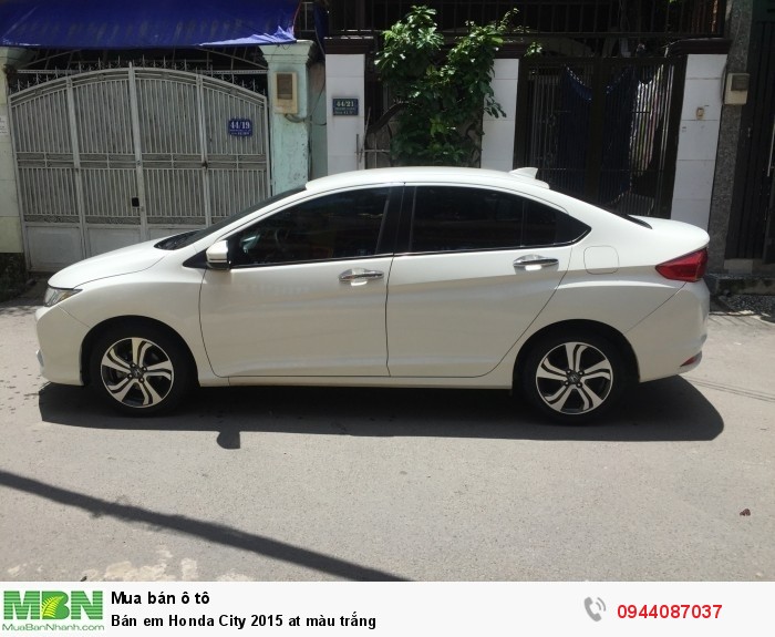Bán em Honda City 2015 at màu trắng