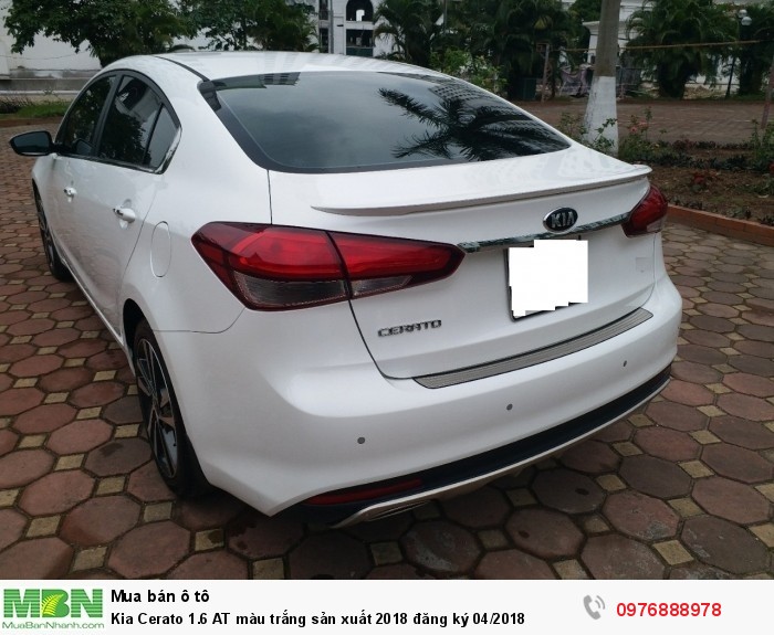 Kia Cerato 1.6 AT màu trắng sản xuất 2018 đăng ký 04/2018