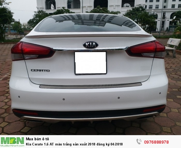 Kia Cerato 1.6 AT màu trắng sản xuất 2018 đăng ký 04/2018
