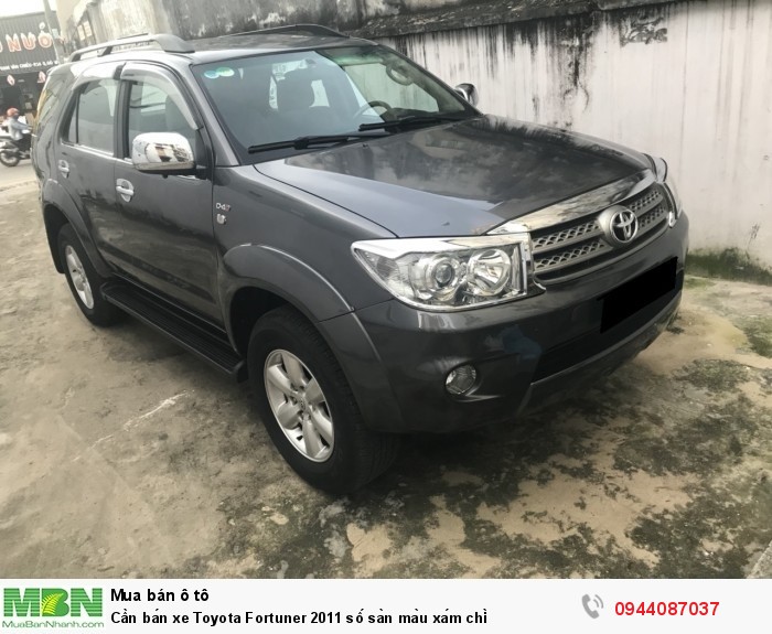 Cần bán xe Toyota Fortuner 2011 số sàn màu xám chì