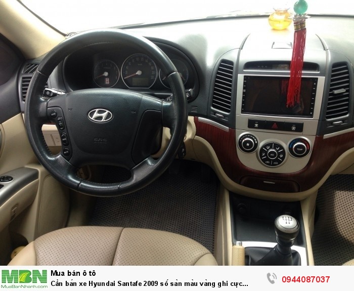 Cần bán xe Hyundai Santafe 2009 số sàn màu vàng ghi cực đẹp