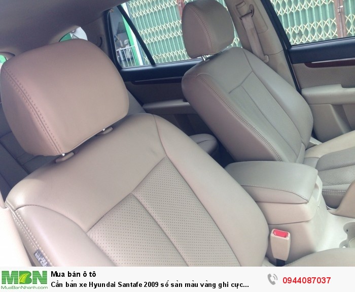 Cần bán xe Hyundai Santafe 2009 số sàn màu vàng ghi cực đẹp