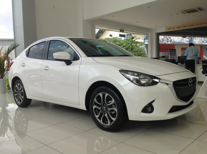 Mazda 2 Sendan 4 cửa, số tự động, bán lại cho khách cần, có trả góp